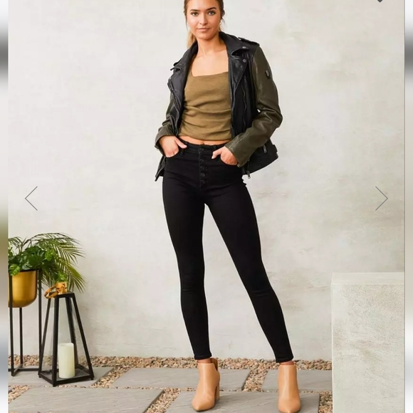 Hidden Taylor High Waisted Black Skinny Jeans 26 Exposed Buttons - Picture 1 of 16
